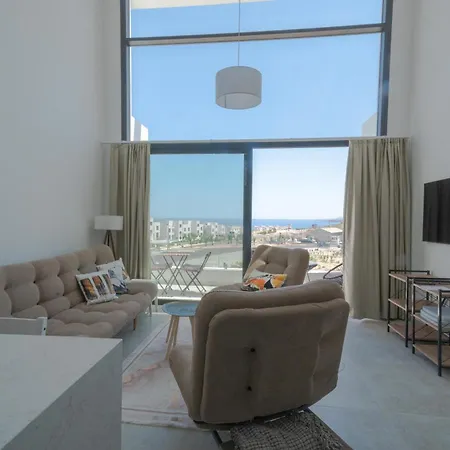 Lägenhet Modern And Spacious With Beautiful Roof Terrace And Sea View Kyrenia (Northern Cyprus)
