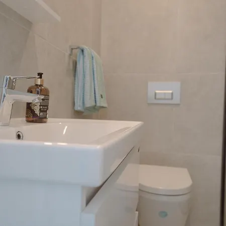 Modern And Spacious With Beautiful Roof Terrace And Sea View * Girne
