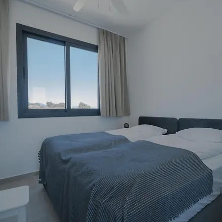 Modern And Spacious With Beautiful Roof Terrace And Sea View Daire Girne